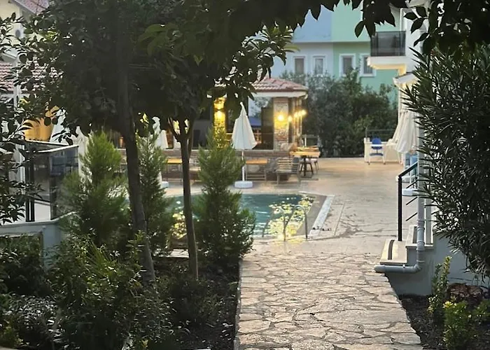 ホテル Marla フェティエ